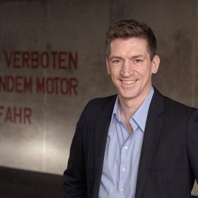Steffen Hallaschka-deutscher Hörfunk- und Fernsehmoderator-stern tv